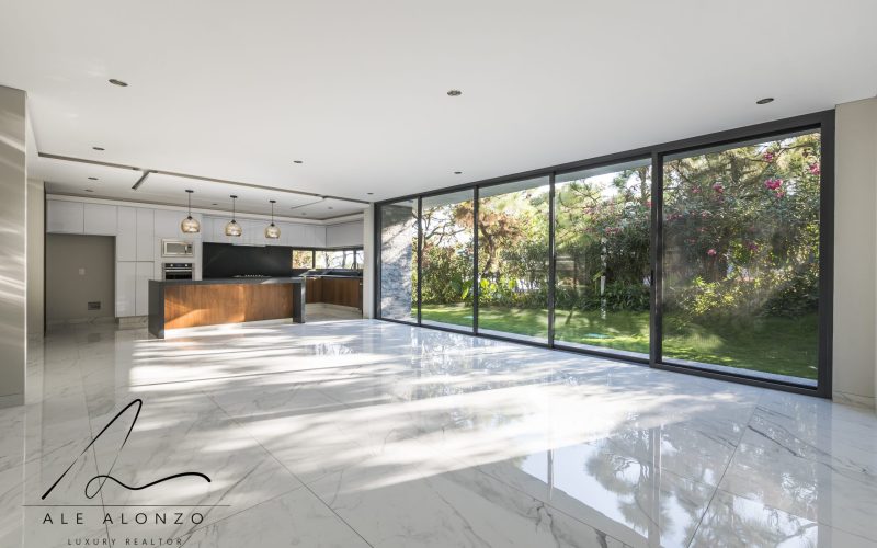 ale-alonzo-lujosa-residencia-en-el-cielo-country-mexico (1)